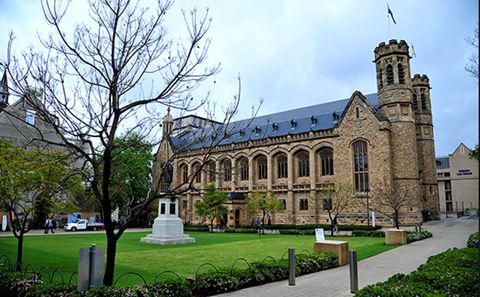 阿德莱德大学