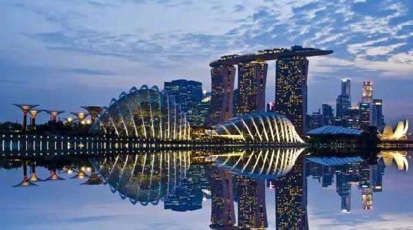 新加坡地理位置的优势-出国速递
