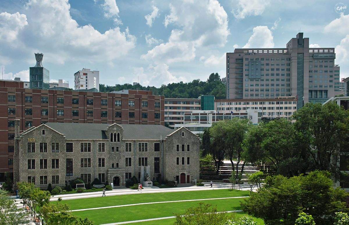 中央大学(出国速递)