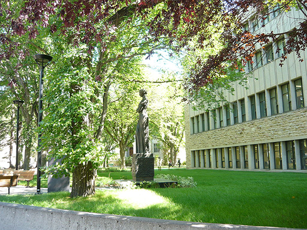 萨省大学 萨省大学.jpg