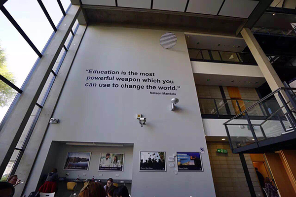英国 林肯大学 英国 林肯大学.jpg