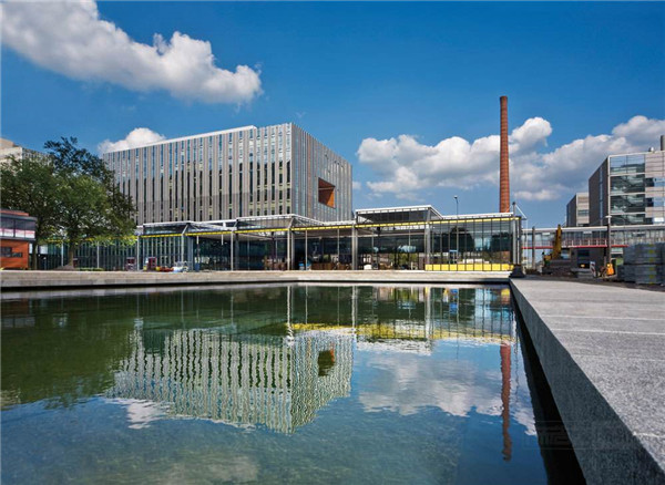 埃因霍芬理工大学（EindhovebUniversity of Technology）