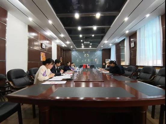 与长春工业大学项目负责人洽谈 与长春工业大学项目负责人洽谈.jpg