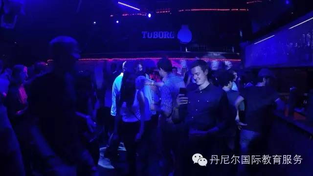 出国