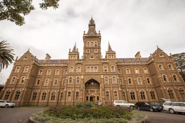 澳洲留学毕业薪资最高商学院TOP10介绍 澳洲留学毕业薪资最高商学院TOP10介绍