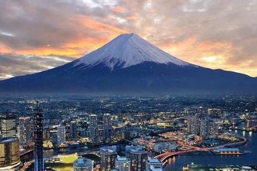 日本 u=2024658243,4057492509&fm=11&gp=0.jpg